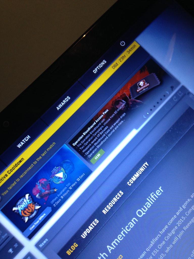 JoeTweetsAlot's tweet photo. @csgo_dev @Steam_Support @steam_games so my internet dropped and then then I managed to join back but I got a ban??? http://t.co/KzTaGbrzWb