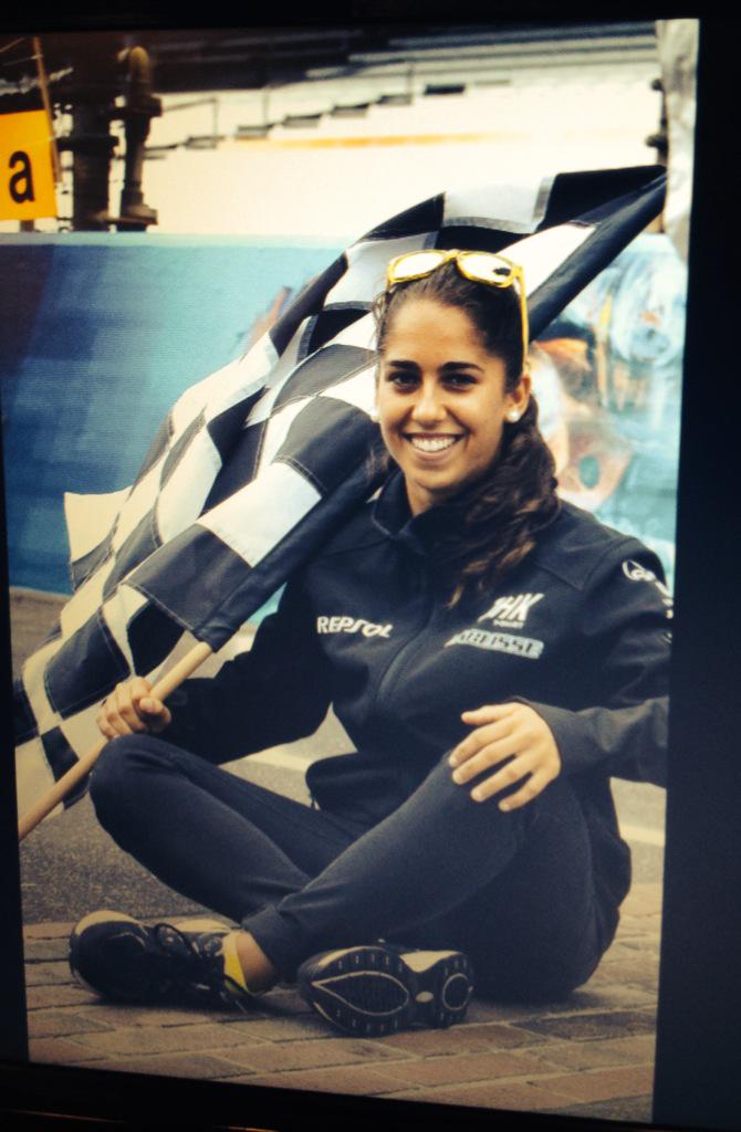 MariiaHerrera_6's tweet image. Linea de meta de Indy 🏁😎// Indy finish line