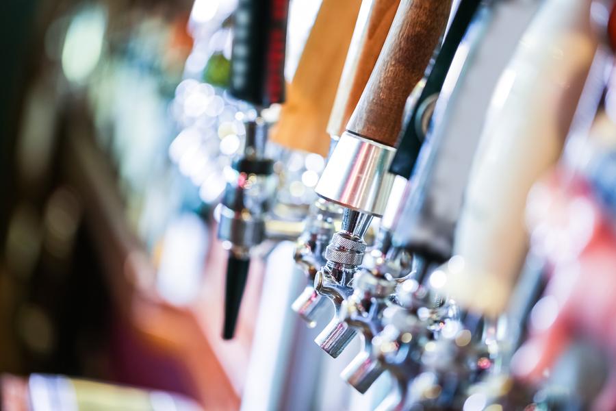 With 21 #draftbeers to choose from, <a href="/tonyps17ave/">Tony P's 17th Avenue</a> is a great place to celebrate #InternationalBeerDay!