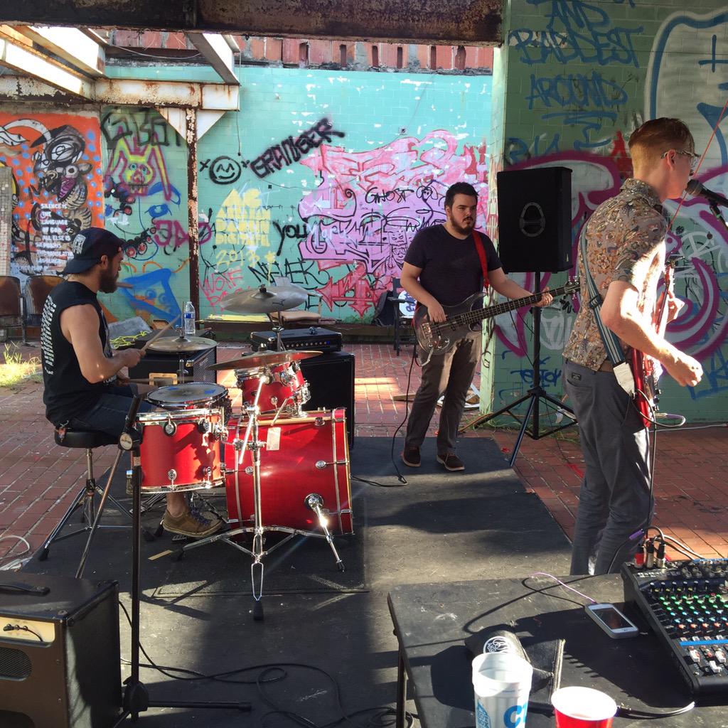 40th Art March kicks off w/ music frm Miquel Moure in the Starland dairy! #artmarchsav
