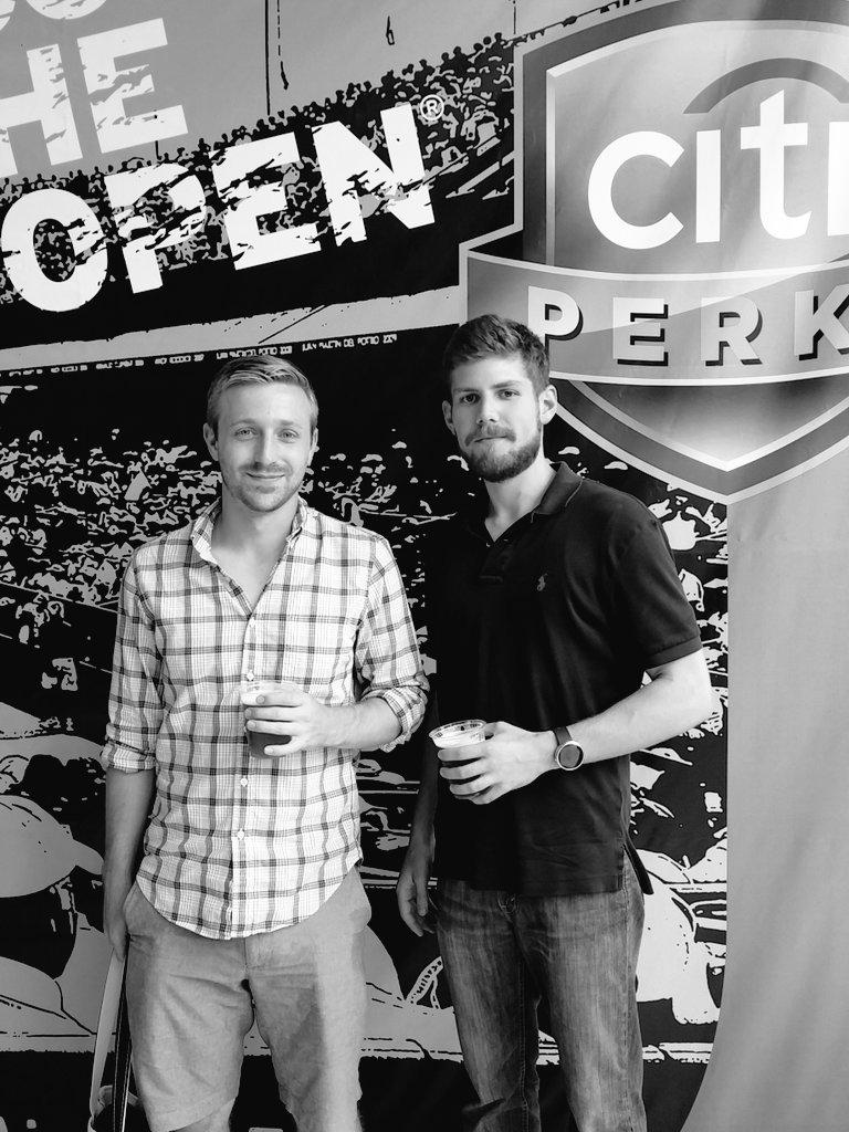 garrett_bauman's tweet image. Feeling perky @CitiOpen #superclose #CitiOpenPromo #CitiOpen #tennis #Friends #NoVisors #Backpacks #ece @GooseIsland