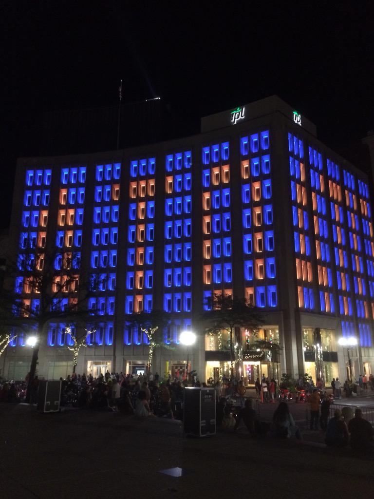 Catch the colors on the IPL building in downtown Indy tonight by the monument? Those letters look familiar! #ATO150