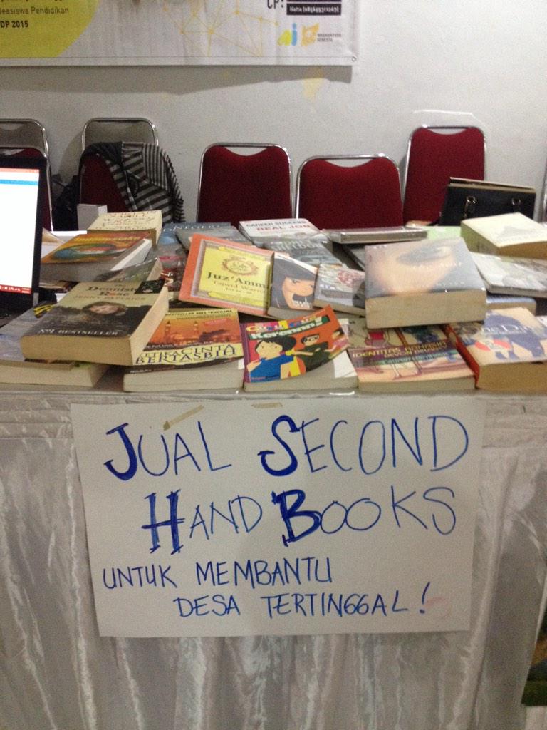 bramasemesta's tweet photo. Temukan bebagai koleksi buku yg penjualannya sepenuhnya akan disumbangkan untuk pemberdayaan masyarakat cikembeun http://t.co/K4adC5zb9M