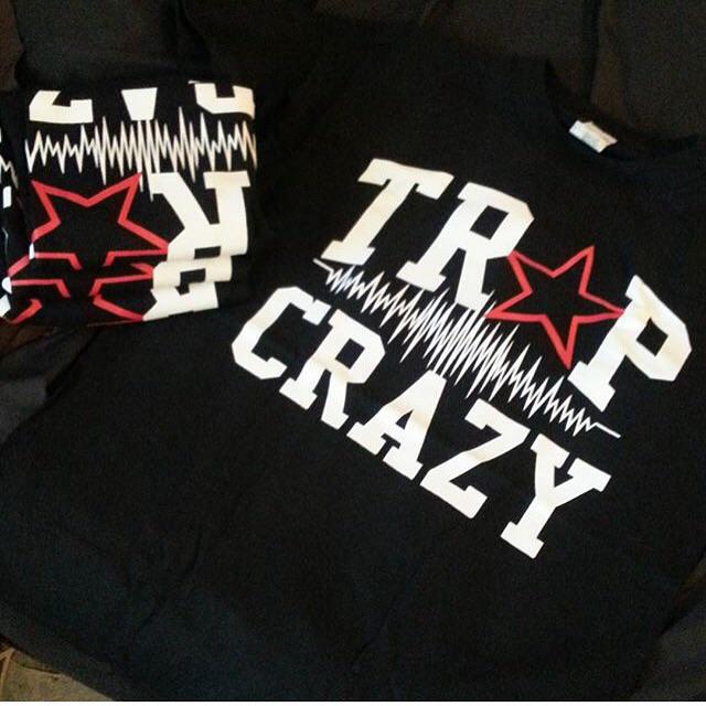 _trapcrazy_'s tweet photo. Hey @snailmusic i gave you one of my Trap Crazy shirts. let people know im selling them ! $20 please rt http://t.co/9QG80VCitB