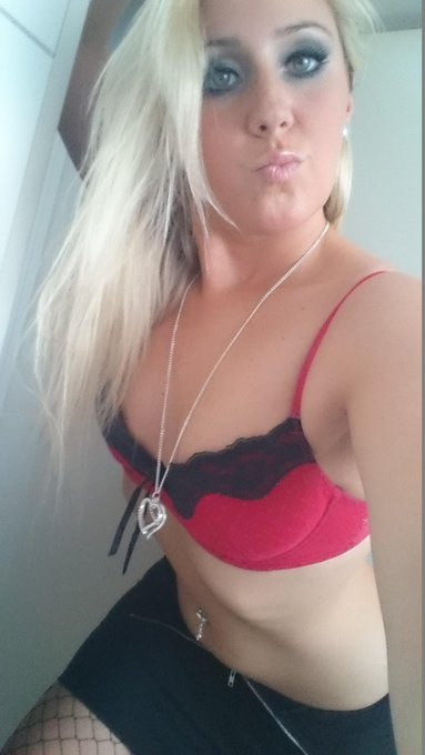 Nacht, ihr S&uuml;ssen! Bin morgen wieder auf http://t.co/mOTREPaRXP vor der cam und nachts bei @VISITXtv