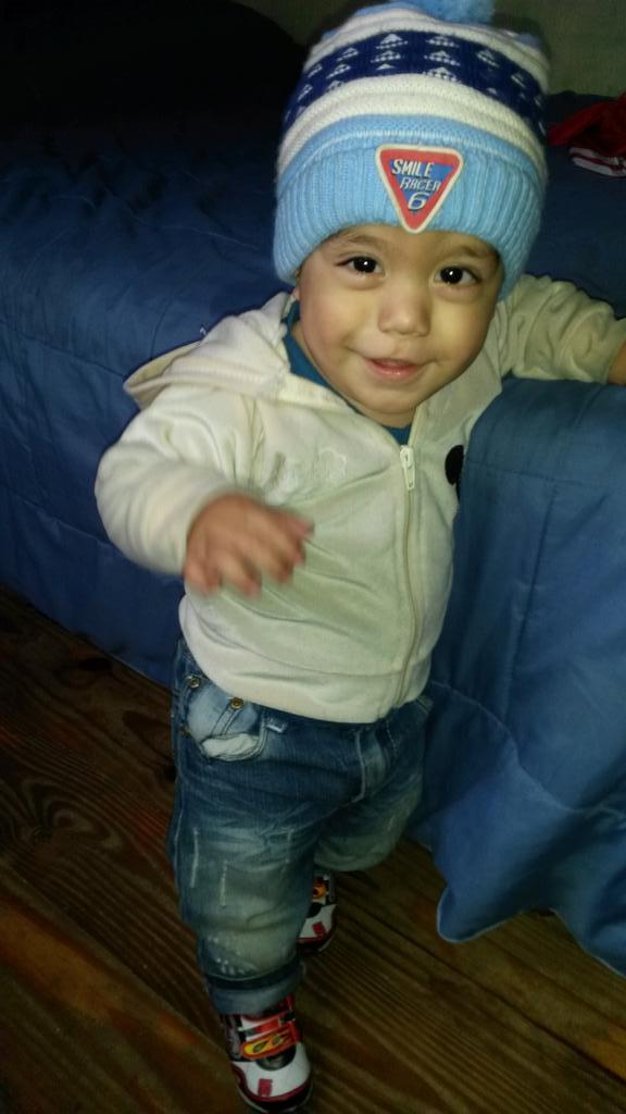 chinaa_escobar's tweet photo. El es #miloconpepesnuevos!!  Jijiji http://t.co/YBH1Ch9dTh