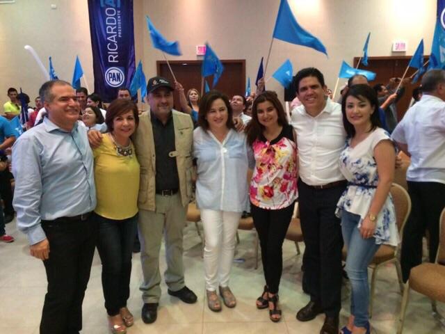 JavierDagnino's tweet photo. @mvillegas2001 @apayangarcia @JavierDagnino @lislopezregidor @gomezreyna @CaritoLaraM #AhiTeEncargo @juanmolina2015 http://t.co/4QqenBqdnc
