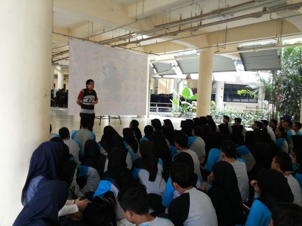 AGH50IPB's tweet photo. Sambutan dari Pak Candra (Komsis Dept Agh), sekaligus membuka acara Pra MPD hari ini @TweetAgh51 http://t.co/Nh2DMMbPq0