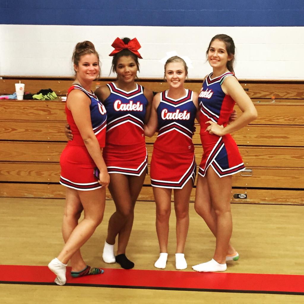 FFHSCheer's tweet photo. Seniors with our new uniforms! http://t.co/YpjHRAxUH7