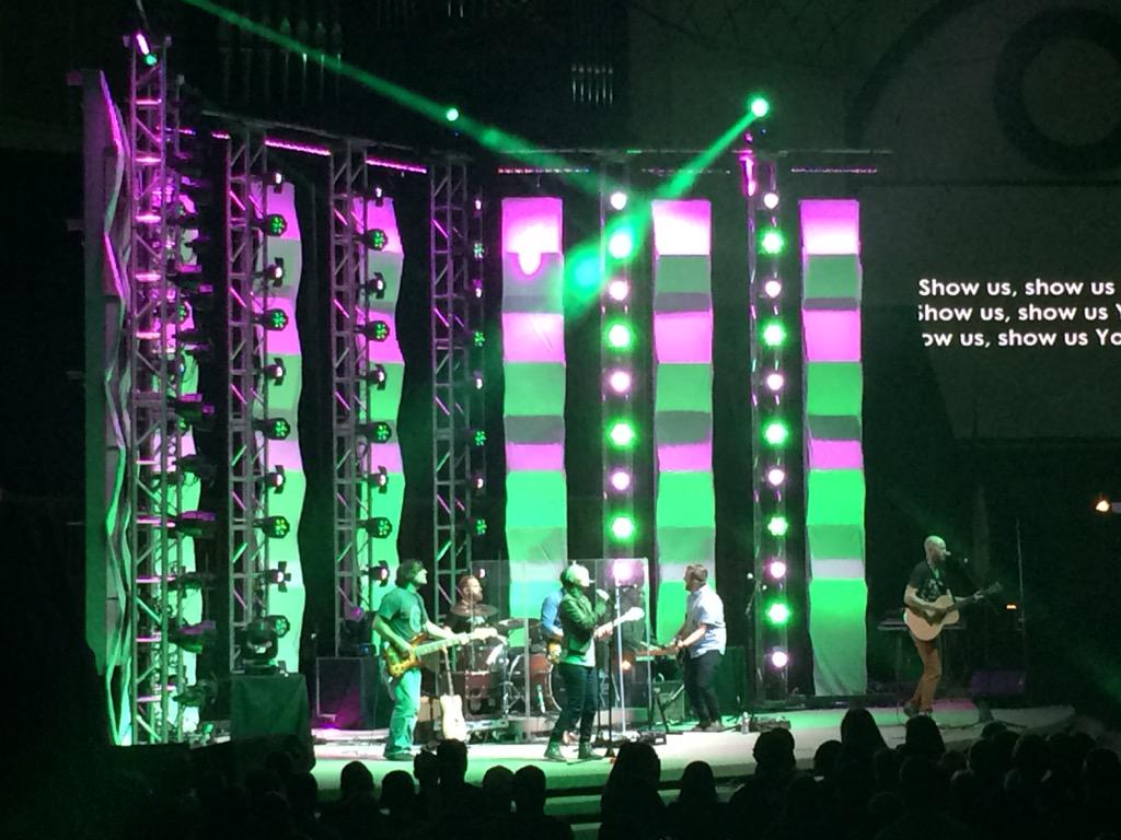 warren_g_'s tweet photo. So thankful for @davidmckinneyjr and Cross Church Worship Band leading @YECArkansas in praise. http://t.co/eBe9ECIYxZ