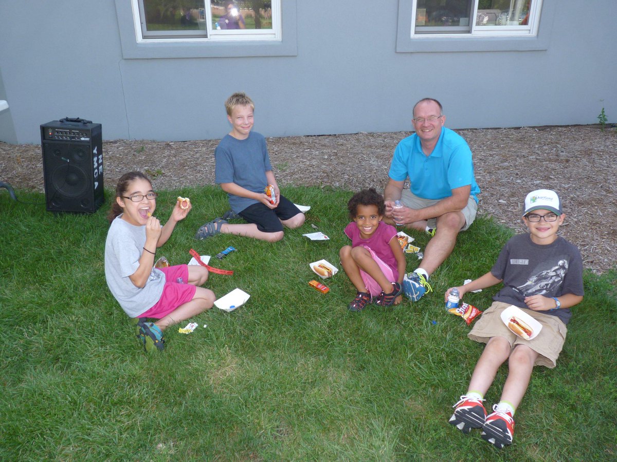 Em_McFark's tweet photo. Summer Send Off, Strong Kids Kick Off!  Thanks for having fun with us at the NE YMCA! @YMCALincolnNE http://t.co/cKewcFqW7A