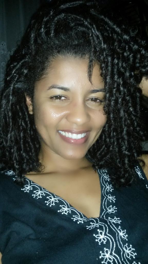 FelizRobertson's tweet image. #FridayNight #CurlsNightOut