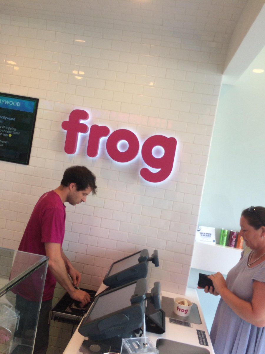 MooponApp's tweet image. Ribbit ribbit! Meet our newest merchant, Frog Frozen Yogurt!  10% off for @MooponApp users. #Hollywood #froyo