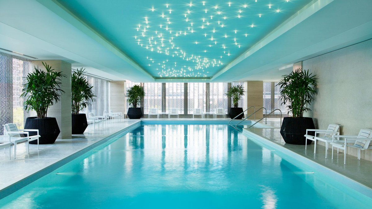 BabymoonAdvice's tweet photo. Just when you thought perfection didn’t exist @LanghamChicago http://t.co/2fcdzYzsTZ #LuxuryResort #TakeADip http://t.co/0lWYUEhHbV