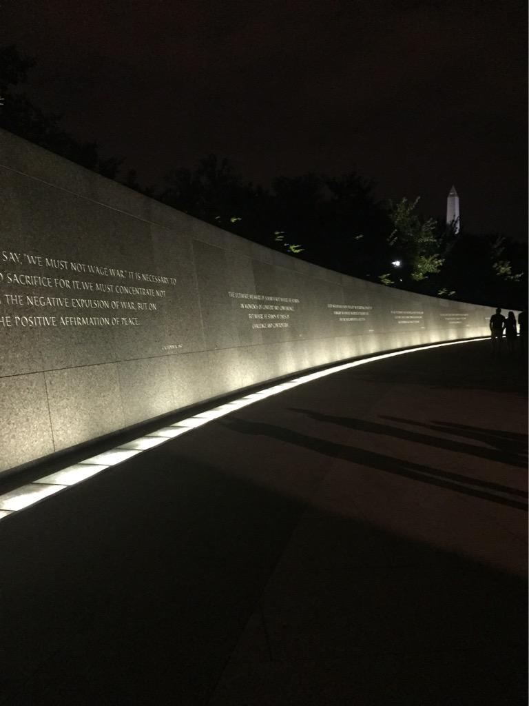PSPChristiana's tweet photo. DC After Dark! Personally loving this bus tour! #pspnc15 #tripodbus #PSPrunsDC #Bus3 @phisigmapi http://t.co/Du8298Glmt