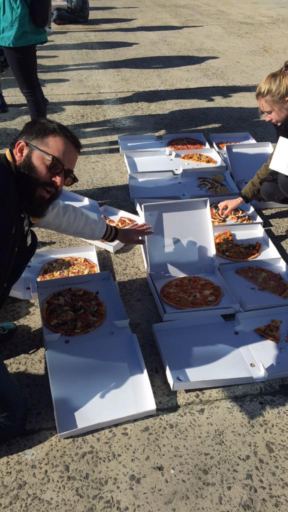 chantellepetith's tweet photo. Pizza wars @Eytanmessiah #onby15 http://t.co/BTYs3y08tR