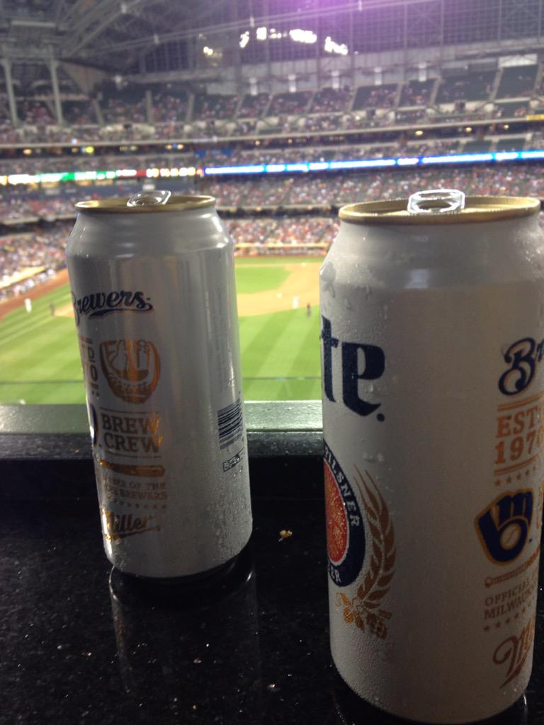 natdolce's tweet photo. @BrandtDolce oh am I supposed to be watching the game?!? Here's my view. 😉 http://t.co/K1mH6wq2jP