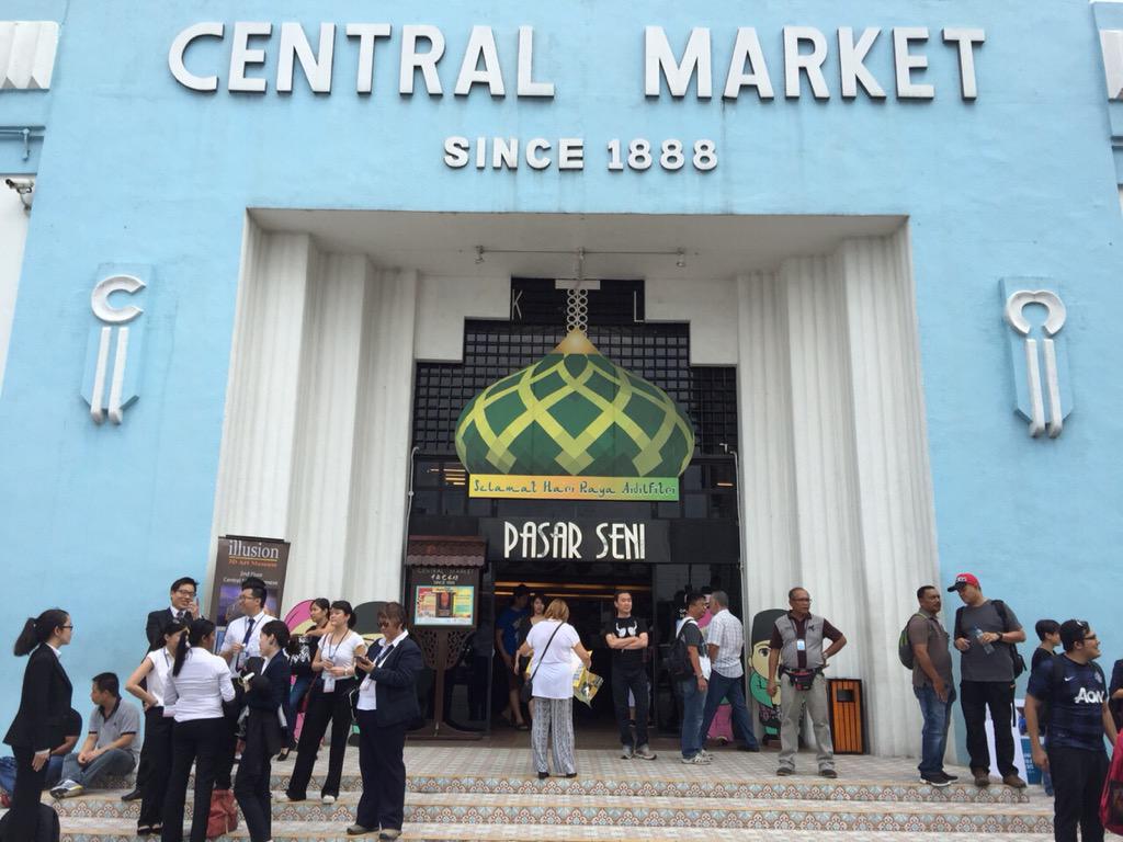 Embedded image permalink