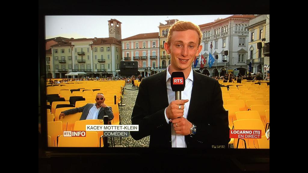 OxWatch's tweet photo. Une #OxWatch sur la #rts. Félicitations @Kacey #swisswatch #locarno #filmfestival http://t.co/aNPG6LDL9F