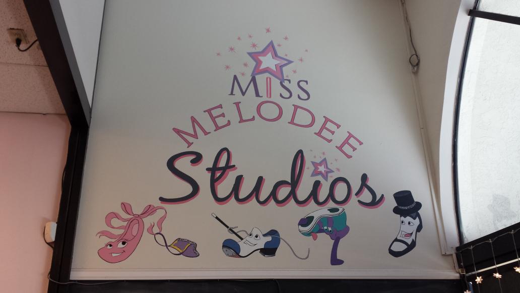trbridges's tweet photo. Visiting Mel and Scott in LA on their anniversary. True entrepreneurs. http://t.co/FavbqmiIv9