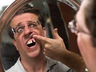"My lateral incisor, it's gone." watching the funniest movie of all time #TheHangover <a href="/edhelms/">Ed Helms</a>