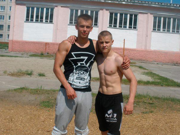 TeensSport's tweet photo. Подростки и юноши со спортивной фигурой.Смотри ещё больше фото-http://t.co/fvAFOABpd5 http://t.co/HuMDKFqHQR
