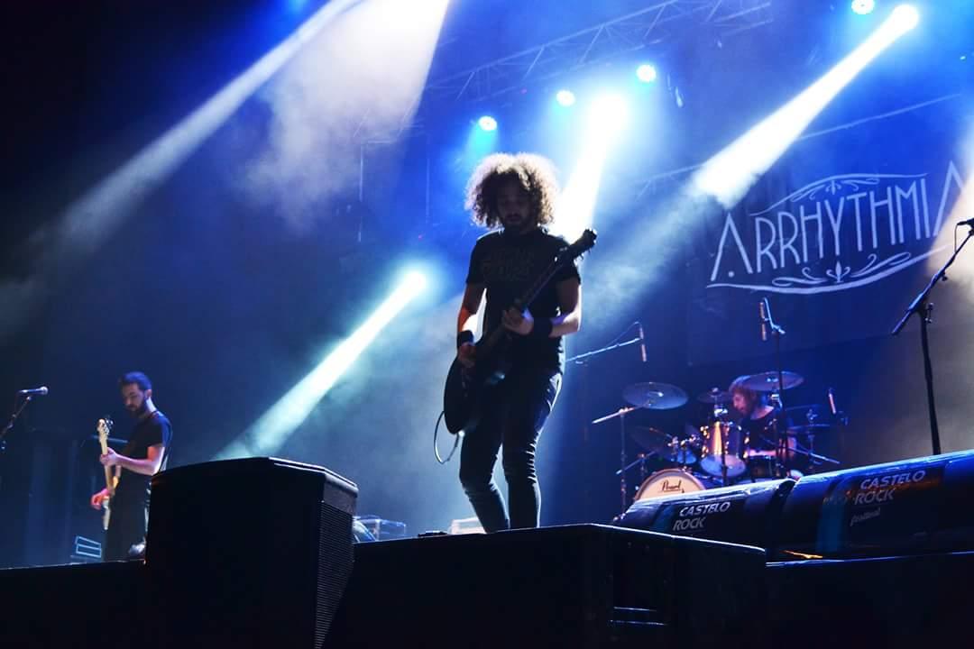 CasteloRock's tweet photo. #CasteloRock2015 #Muros #Arrhythmia http://t.co/QHJsA7MHEF