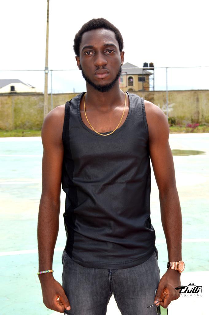 timi_tredz's tweet photo. #tredzshoot. order for sweats,shirts,t-shirts(corporate/casual),tank tops and basically any kind of wears. Tredz. http://t.co/AKZ7K8S2jT