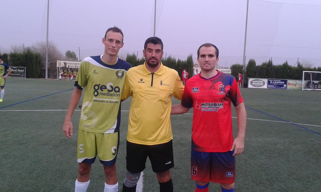 El <a href="/BenferriC/">Benferri C.F.</a> ganó  en el Luis Rocamora 3-0 a <a href="/edmfchurra/">E.D.M.F. Churra</a> con debut se Santi Silvar <a href="/treceraG13/">Trecera.com ⚽️</a>