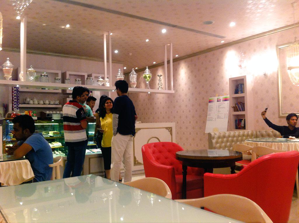 PuneFoodAlerts's tweet photo. RT @HanishaLalwani: I found #Paris in #Pune at #PinkButter! Love this place, the colors,it's menu,the music&desserts. http://t.co/gTO1AiLMBo