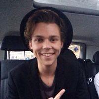 Daryl (@shrekislcve) on Twitter photo 