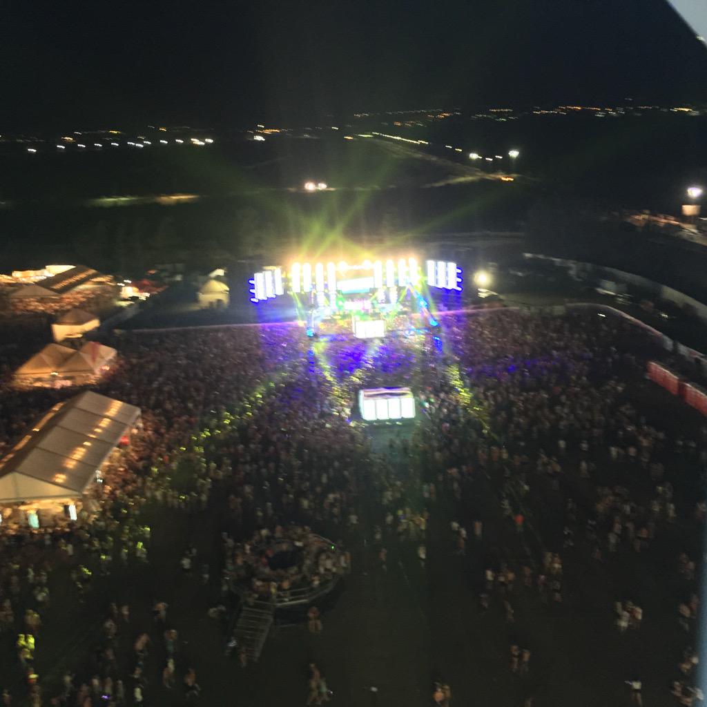 Jonagir's tweet photo. Impresionante DREAMBEACH! 🔊 @josu_freire y @barrosiku festival sin palabras 😬 http://t.co/55tG7nEats