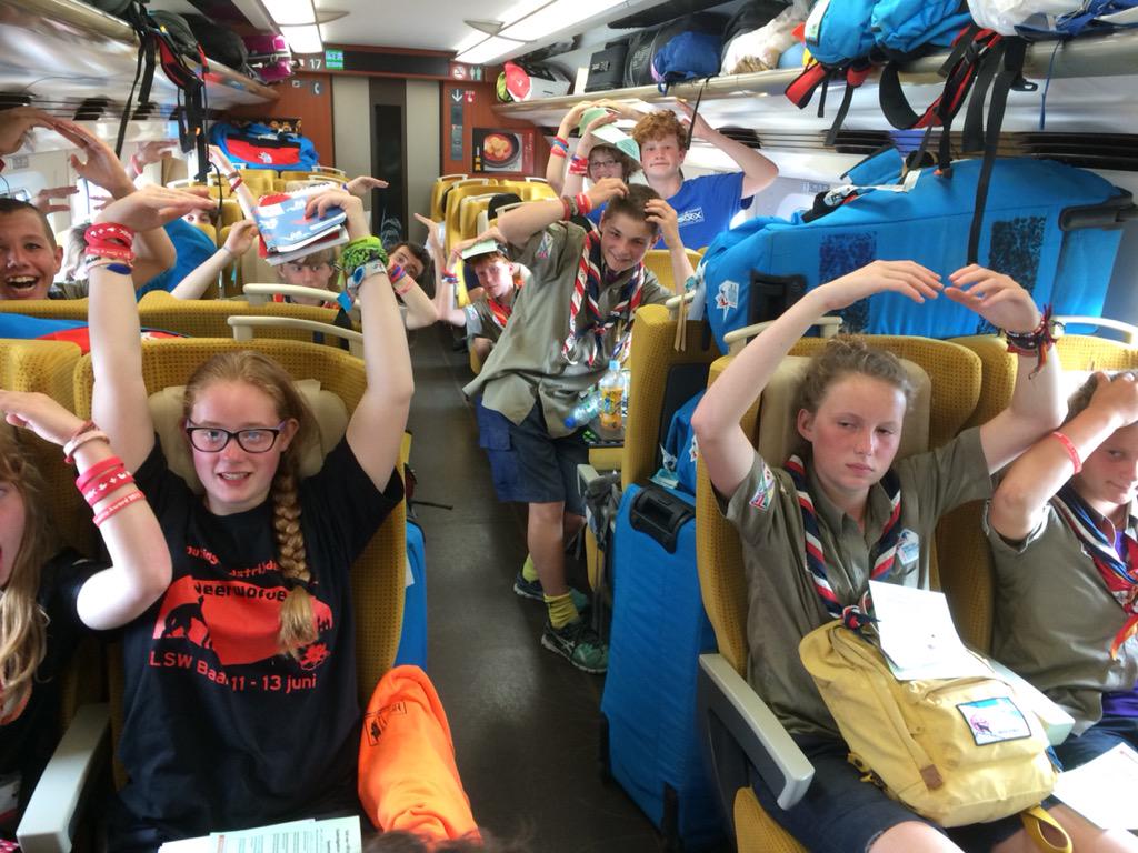 cambs_worldwide's tweet photo. #ahiru #japan2014 @CambsScouts #akita we made it on a mad dash across Tokyo station 1 min to spare and only 1 scare!! http://t.co/h0z1Nv8lAe