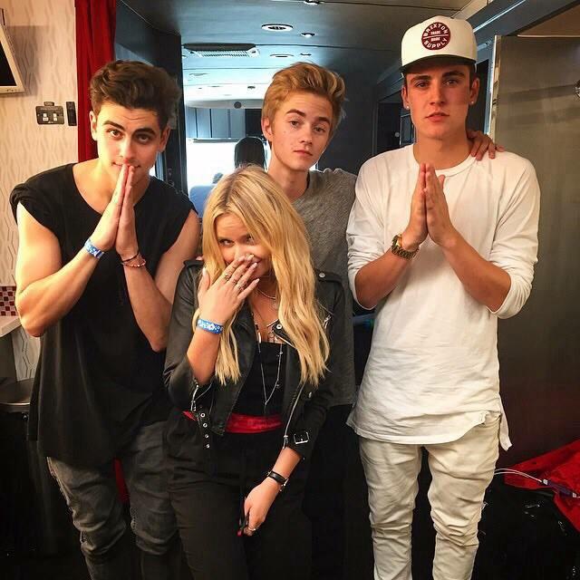 9jackgilinsky's tweet photo. @RealAllix http://t.co/V0de7FWmBb