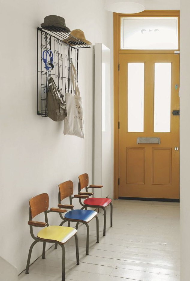 nursery_names's tweet photo. These chairs ..That door #NNLOVES found on the ever excellent http://t.co/cSGWsQiy9O http://t.co/YvzO1jc75u