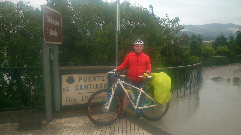 oscaroldan72's tweet photo. #caminodelnorte comienzo del camino http://t.co/KmMITJqggs