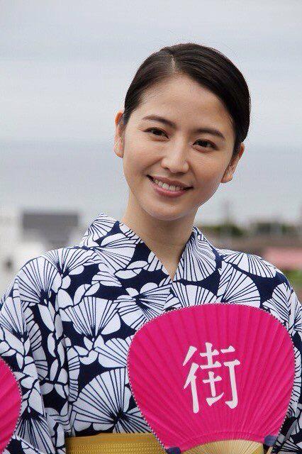 Uzivatel コンフィデンスマンjp長澤まさみさん応援 Na Twitteru 超そそられるゥ 男性に聞いた 浴衣 が一番似合うと思う女性芸能人 石原さとみ 長澤まさみ Ldnews Http T Co Lunqyxl2lj Http T Co V6wqp3x7gr Twitter