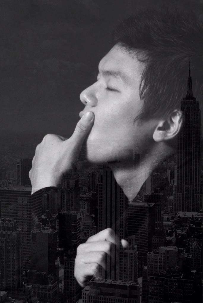 Vinh Nguyen with his memories about NYC :) 
#portrait #byuyendong