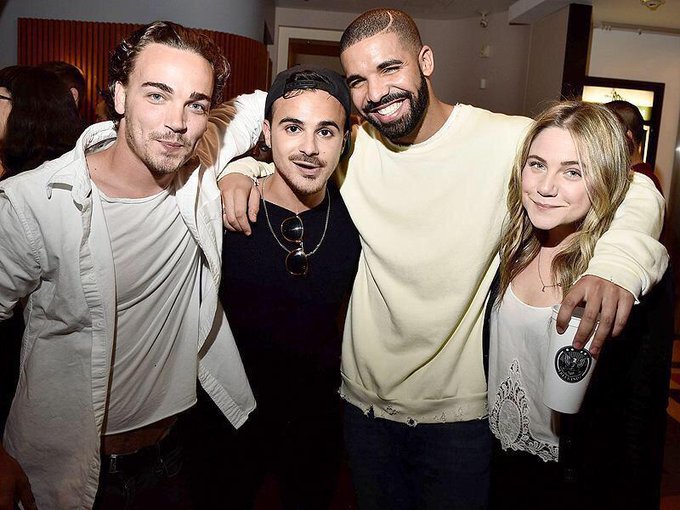 Watch Queen ♎️'s leaked NSFW photo on TwXstars