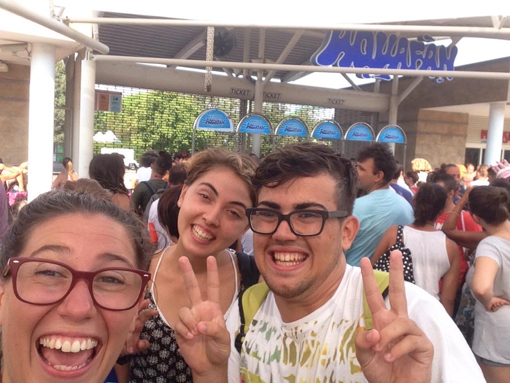 Yeeeee! <a href="/AquafanRiccione/">AquafanRiccione</a> <a href="/radiodeejay/">Radio Deejay</a> <a href="/RudyZerbi/">Rudy Zerbi</a> #beccaccino #seratecariche #poiAquafan