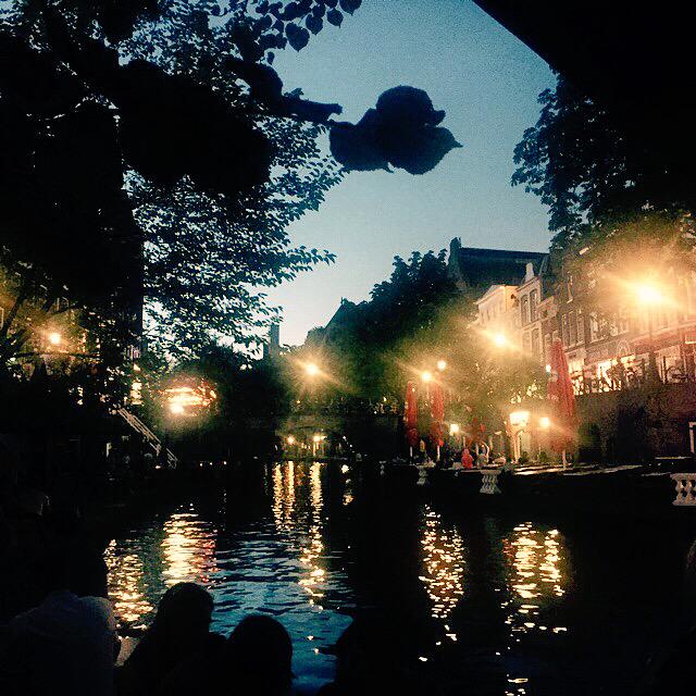 Gisteren gegeten bij m'n favoriete plek aan het water: <a href="/BeersBarrels/">BEERS & BARRELS</a>. Aanrader voor vanavond! #utrecht #hotspot