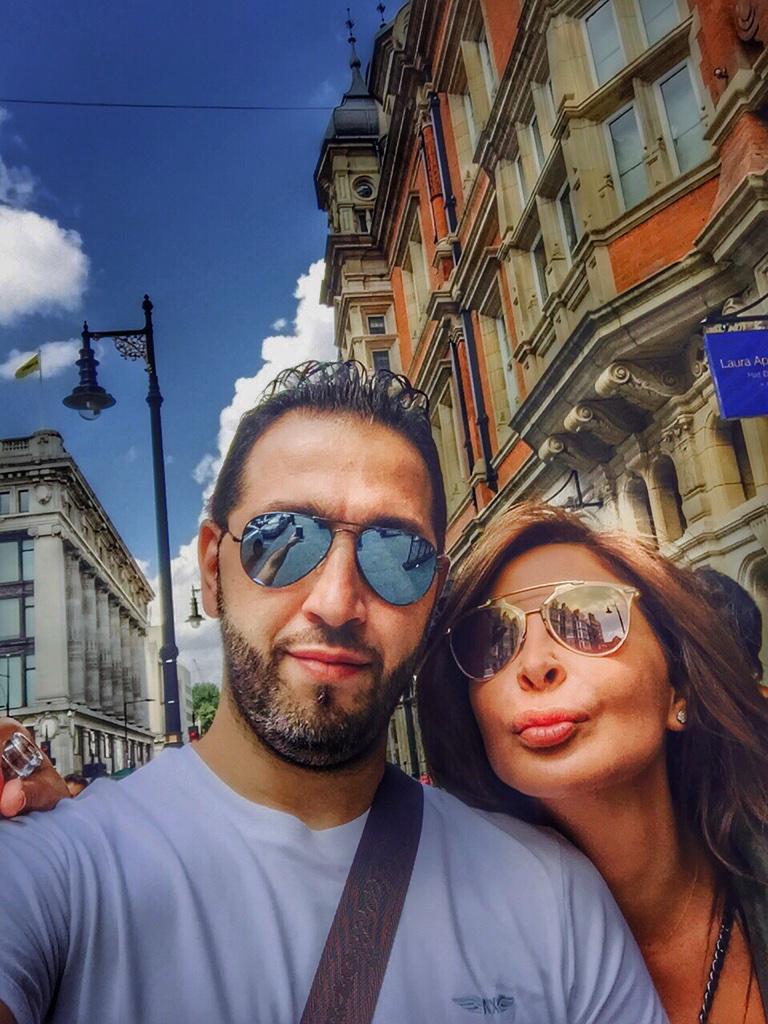 elissakh's tweet photo. Kisses from london http://t.co/xWGf3OcrrI