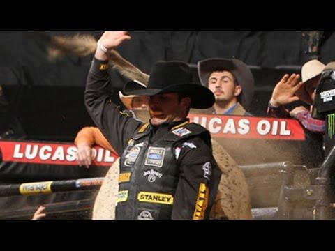 bckInthesaddle's tweet image. Athlete Profile: Douglas Duncan (PBR) vid.staged.com/3Hxq #PBR #DodgeRam