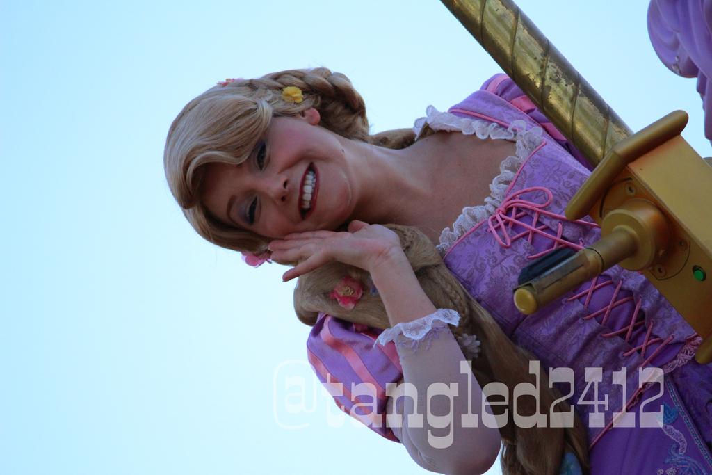 tangled2412's tweet photo. ラプヲタ👸一眼初心者👼RTして下さい！🙋✨#Twitter上にいるDヲタ全員と繋がるのが密かな夢だったりするのでとりあえずこれを見たDヲタはrtもしくはフォローしていただけると全力でフォローしにいきます http://t.co/RRYLCoYpFT