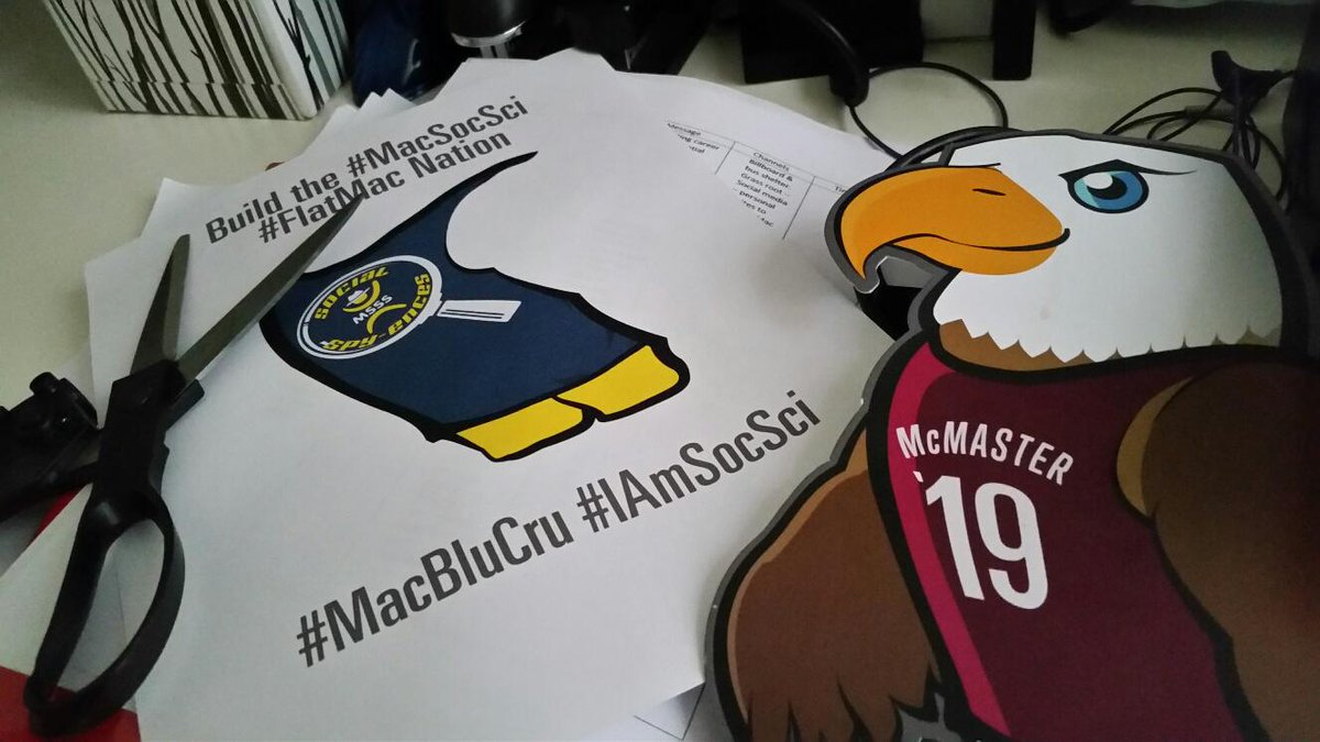 McMasterSocSci's tweet photo. Getting #FlatMac dressed for the day. Building the #MacSocSci nation. #iamsocsci #macblucru  http://t.co/KOO66dY7Ft http://t.co/R4ldcI9UyT