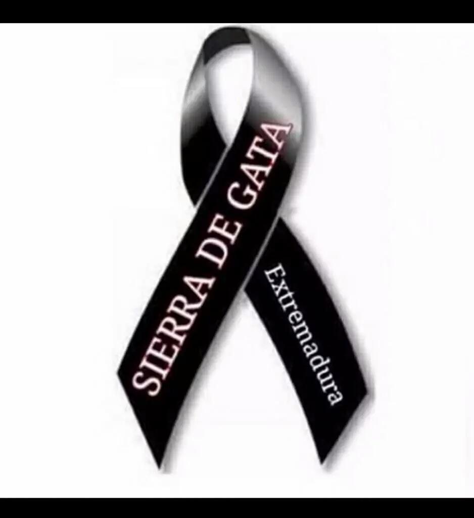CiudadDBadajoz's tweet photo. #ayudas por la #recuperación de la #SierraDeGata #Extremadura #foto #perfil #Twitter #Facebook #Instagram # http://t.co/MavAvjLX2c