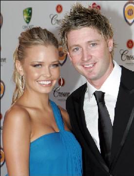 sportsbetcomau's tweet photo. Rumours that Michael Clarke is set to retire.
To be fair he has a good record of knowing when to call it quits #Ashes http://t.co/XZEdues8M4