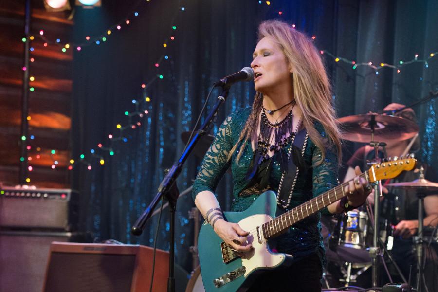 CorrettaInforma's tweet photo. Meryl Streep, la proiezione di Locarno anticipa l'uscita di Ricki and the Flash e Suffragette http://t.co/mzl8HNDANN http://t.co/I9vgg3YE5Q