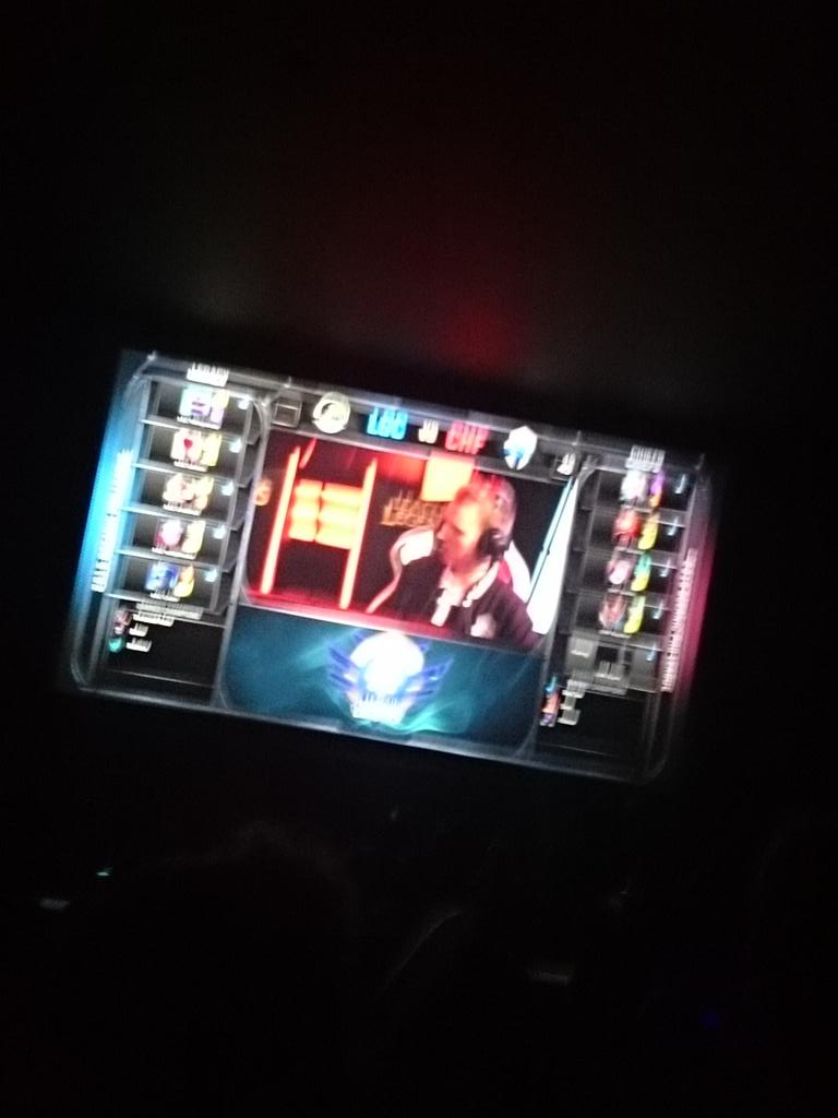 BleachedKitty's tweet photo. Chiefs, please throw game 3 so I can watch more games! @ChiefsESC @LegacyOCE @LOL_Oceania #IAMOPL http://t.co/R97BKaXNHH