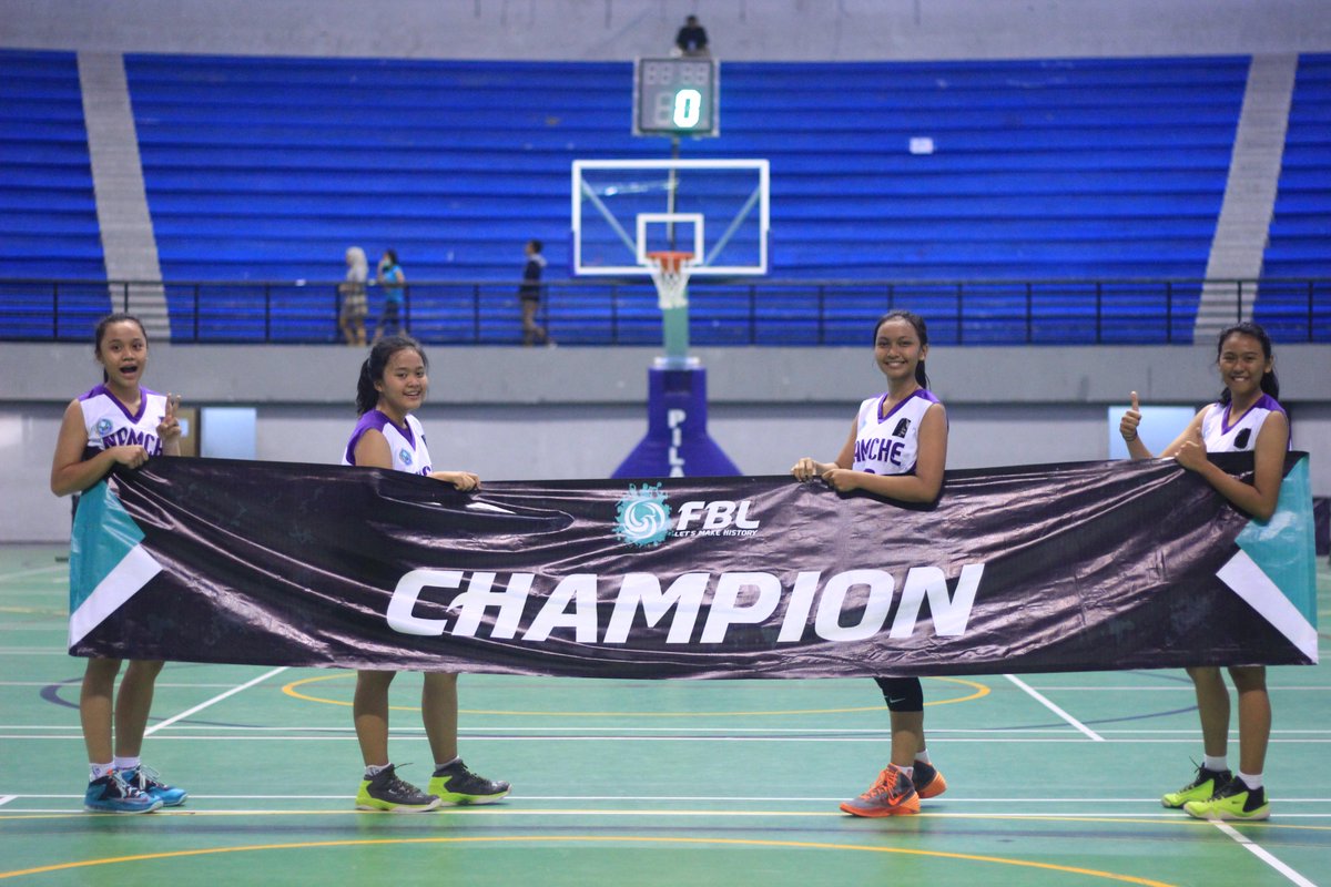 FBL_2015's tweet photo. Selamat kepada team 3x3 SMA 6 Yogyakarta!!!! #FBL2015 #LetsMakeHistory http://t.co/K1jlEp6Wcf